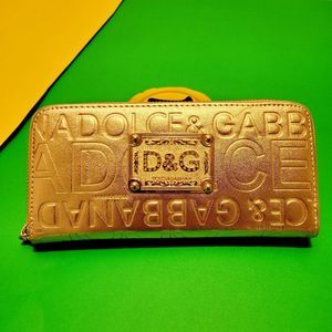 Brand new gold D&G print wallet. Designer Inspired. ☀️
